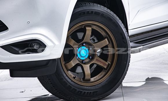 Buy Used Isuzu MU-X White Car in Bangkok in Bangkok Buy Used Isuzu MU-X White Car in Bangkok in Bangkok