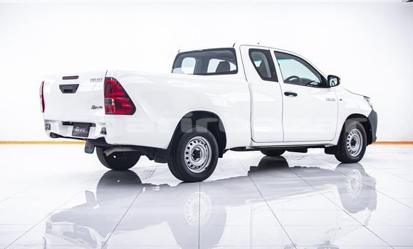 Buy Used Toyota Hiluxe Revo White Car in Bangkok in Bangkok Buy Used Toyota Hiluxe Revo White Car in Bangkok in Bangkok