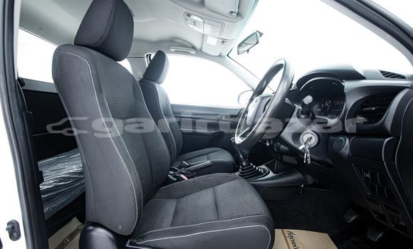 Buy Used Toyota Hiluxe Revo White Car in Bangkok in Bangkok Buy Used Toyota Hiluxe Revo White Car in Bangkok in Bangkok