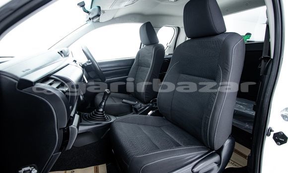 Buy Used Toyota Hiluxe Revo White Car in Bangkok in Bangkok Buy Used Toyota Hiluxe Revo White Car in Bangkok in Bangkok