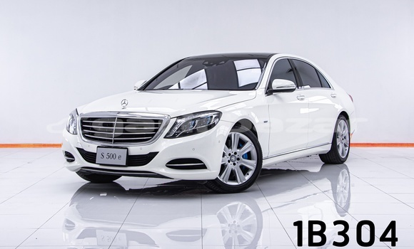 ซื้อ รถมือสอง Mercedes-Benz S-klasse ขาว รถยนต์ ใน %{เมือง} ใน กรุงเทพมหานคร