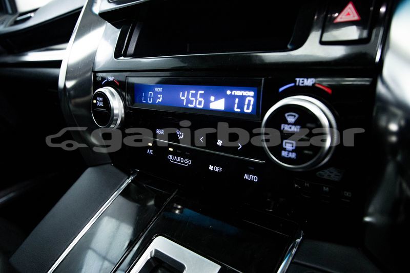 Big with watermark toyota vellfire bangkok bangkok 71242