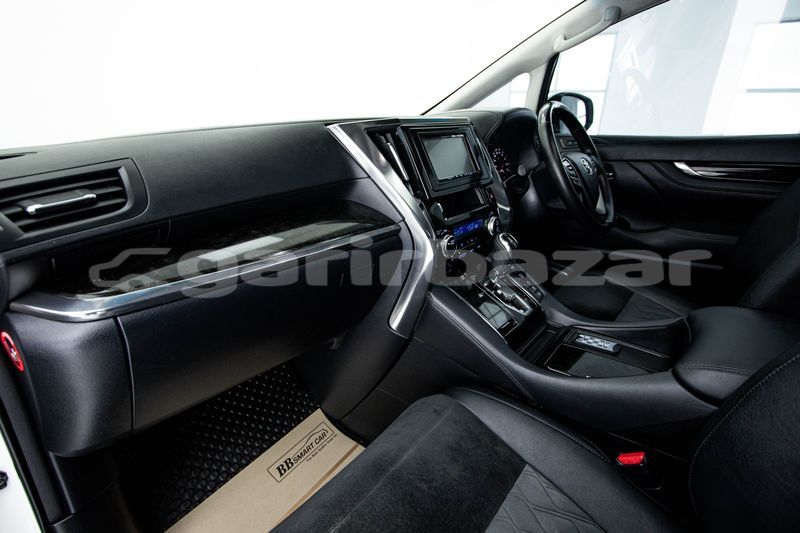 Big with watermark toyota vellfire bangkok bangkok 71242