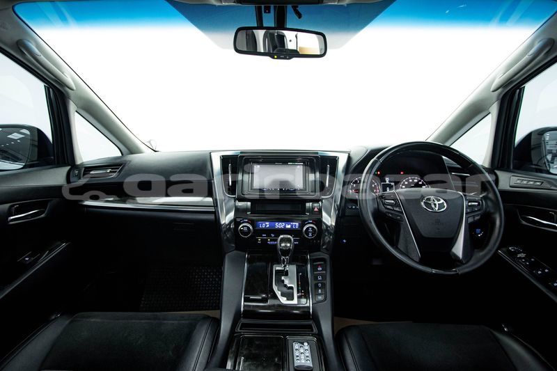 Big with watermark toyota vellfire bangkok bangkok 71242