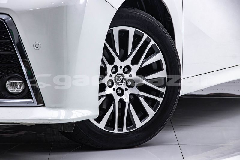 Big with watermark toyota vellfire bangkok bangkok 71242