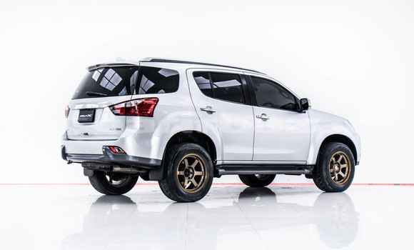 Buy Used Isuzu MU-X Other Car in Bangkok in Bangkok Buy Used Isuzu MU-X Other Car in Bangkok in Bangkok