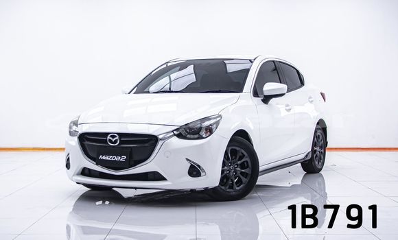 ซื้อ รถมือสอง Mazda 2 ขาว รถยนต์ ใน %{เมือง} ใน กรุงเทพมหานคร