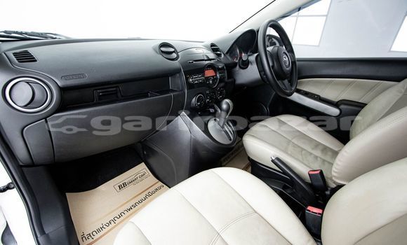 ซื้อ รถมือสอง Mazda 2 ขาว รถยนต์ ใน %{เมือง} ใน กรุงเทพมหานคร ซื้อ รถมือสอง Mazda 2 ขาว รถยนต์ ใน %{เมือง} ใน กรุงเทพมหานคร
