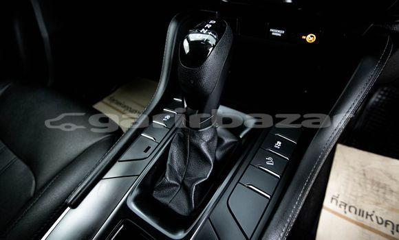 Buy Used Isuzu MU-X White Car in Bangkok in Bangkok Buy Used Isuzu MU-X White Car in Bangkok in Bangkok