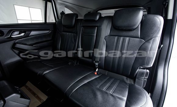 Buy Used Isuzu MU-X White Car in Bangkok in Bangkok Buy Used Isuzu MU-X White Car in Bangkok in Bangkok