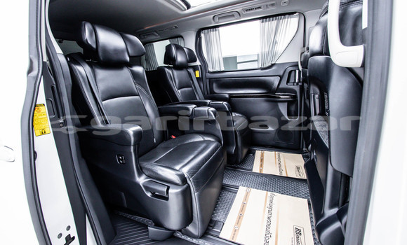 Buy Used Toyota Alphard White Car in Bangkok in Bangkok Buy Used Toyota Alphard White Car in Bangkok in Bangkok