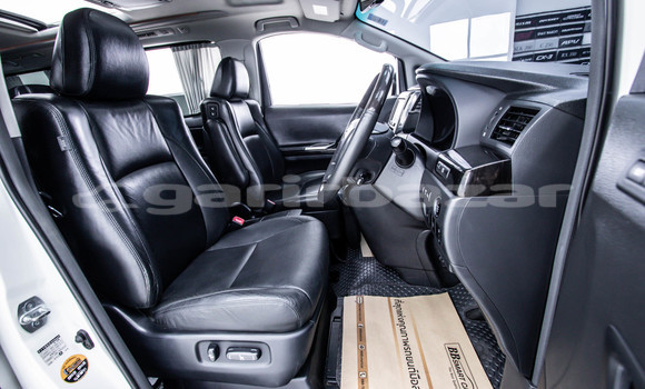 Buy Used Toyota Alphard White Car in Bangkok in Bangkok Buy Used Toyota Alphard White Car in Bangkok in Bangkok