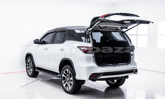 Buy Used Toyota Fortuner White Car in Bangkok in Bangkok Buy Used Toyota Fortuner White Car in Bangkok in Bangkok