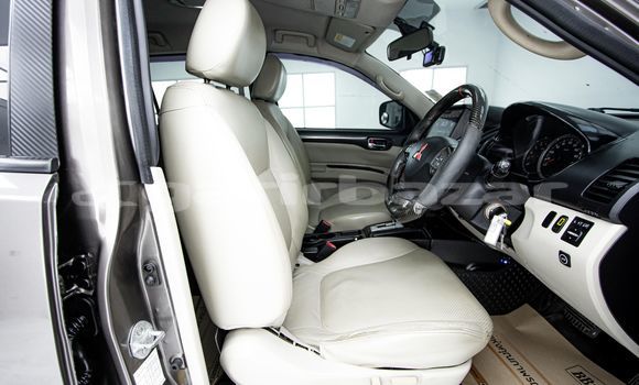 ซื้อ รถมือสอง Mitsubishi Pajero สีน้ำตาล รถยนต์ ใน %{เมือง} ใน กรุงเทพมหานคร ซื้อ รถมือสอง Mitsubishi Pajero สีน้ำตาล รถยนต์ ใน %{เมือง} ใน กรุงเทพมหานคร