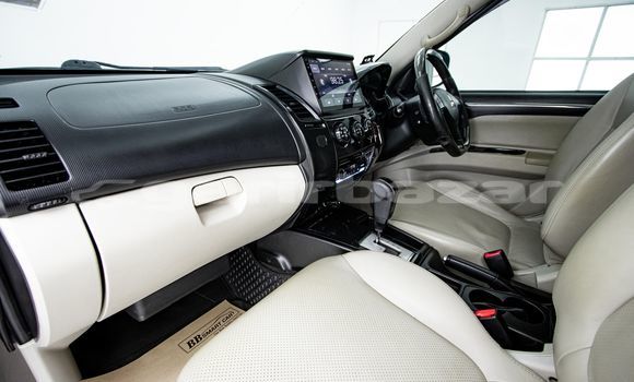 ซื้อ รถมือสอง Mitsubishi Pajero สีน้ำตาล รถยนต์ ใน %{เมือง} ใน กรุงเทพมหานคร ซื้อ รถมือสอง Mitsubishi Pajero สีน้ำตาล รถยนต์ ใน %{เมือง} ใน กรุงเทพมหานคร