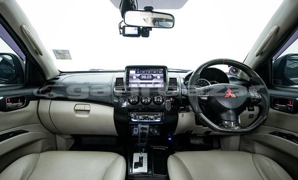 ซื้อ รถมือสอง Mitsubishi Pajero สีน้ำตาล รถยนต์ ใน %{เมือง} ใน กรุงเทพมหานคร ซื้อ รถมือสอง Mitsubishi Pajero สีน้ำตาล รถยนต์ ใน %{เมือง} ใน กรุงเทพมหานคร