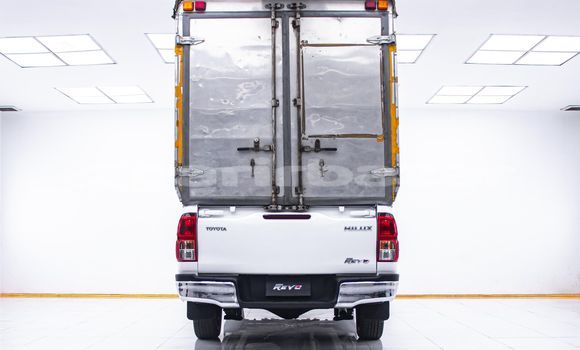 Buy Used Toyota Hiluxe Revo White Car in Bangkok in Bangkok Buy Used Toyota Hiluxe Revo White Car in Bangkok in Bangkok