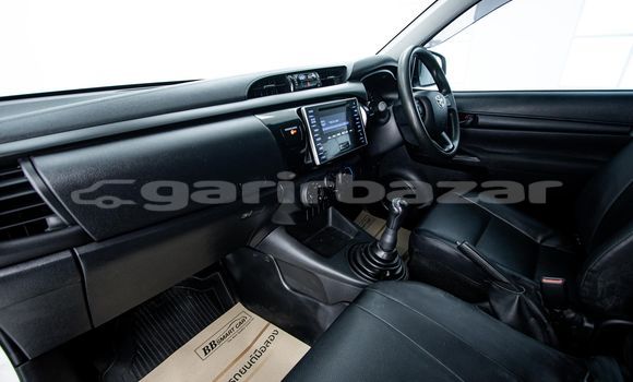 Buy Used Toyota Hiluxe Revo White Car in Bangkok in Bangkok Buy Used Toyota Hiluxe Revo White Car in Bangkok in Bangkok