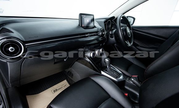 ซื้อ รถมือสอง Mazda 2 สีดำ รถยนต์ ใน %{เมือง} ใน กรุงเทพมหานคร ซื้อ รถมือสอง Mazda 2 สีดำ รถยนต์ ใน %{เมือง} ใน กรุงเทพมหานคร