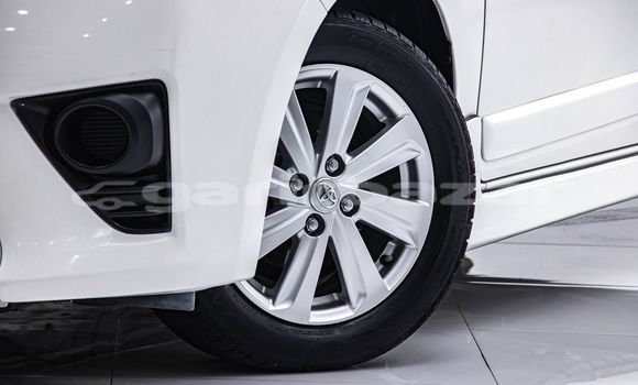 Buy Used Toyota Yaris White Car in Bangkok in Bangkok Buy Used Toyota Yaris White Car in Bangkok in Bangkok
