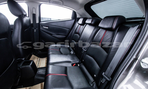 ซื้อ รถมือสอง Mazda 2 สีน้ำตาล รถยนต์ ใน %{เมือง} ใน กรุงเทพมหานคร ซื้อ รถมือสอง Mazda 2 สีน้ำตาล รถยนต์ ใน %{เมือง} ใน กรุงเทพมหานคร