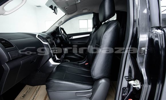 ซื้อ รถมือสอง Isuzu D-Max สีดำ รถยนต์ ใน %{เมือง} ใน กรุงเทพมหานคร ซื้อ รถมือสอง Isuzu D-Max สีดำ รถยนต์ ใน %{เมือง} ใน กรุงเทพมหานคร