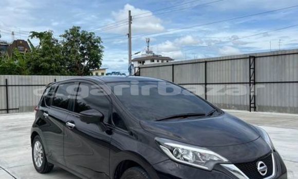 ซื้อ รถมือสอง Nissan Note สีดำ รถยนต์ ใน %{เมือง} ใน กรุงเทพมหานคร