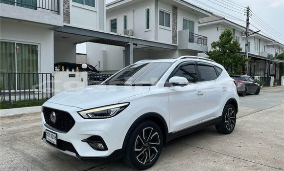 Buy Used MG ZS White Car in Bangkok in Bangkok