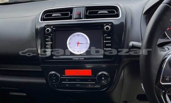 ซื้อ รถมือสอง Mitsubishi Attrage ขาว รถยนต์ ใน %{เมือง} ใน กรุงเทพมหานคร