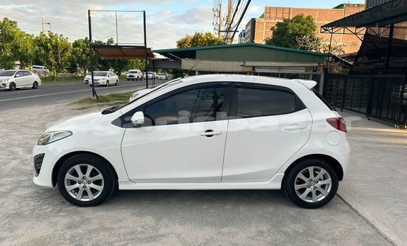 ซื้อ รถมือสอง Mazda Mazda 2 ขาว รถยนต์ ใน %{เมือง} ใน กรุงเทพมหานคร ซื้อ รถมือสอง Mazda Mazda 2 ขาว รถยนต์ ใน %{เมือง} ใน กรุงเทพมหานคร