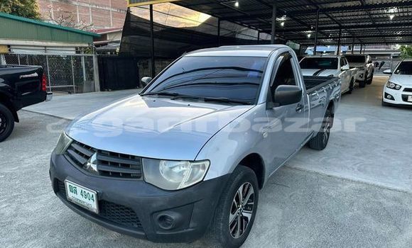 ซื้อ รถมือสอง Mitsubishi Triton เงิน รถยนต์ ใน %{เมือง} ใน กรุงเทพมหานคร ซื้อ รถมือสอง Mitsubishi Triton เงิน รถยนต์ ใน %{เมือง} ใน กรุงเทพมหานคร