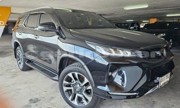 Buy Used Toyota Fortuner Black Car in Bangkok in Bangkok