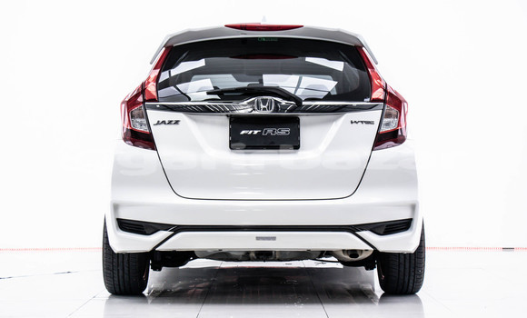 Buy Used Honda Jazz White Car in Bangkok in Bangkok Buy Used Honda Jazz White Car in Bangkok in Bangkok