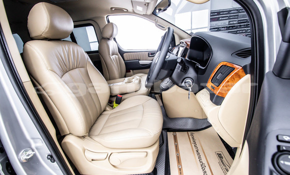 ซื้อ รถมือสอง Hyundai H1 สีน้ำตาล รถยนต์ ใน %{เมือง} ใน กรุงเทพมหานคร ซื้อ รถมือสอง Hyundai H1 สีน้ำตาล รถยนต์ ใน %{เมือง} ใน กรุงเทพมหานคร