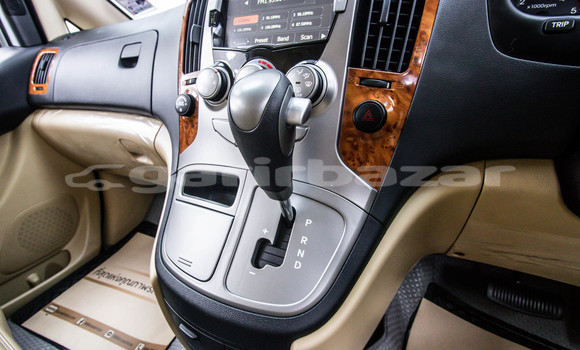 ซื้อ รถมือสอง Hyundai H1 สีน้ำตาล รถยนต์ ใน %{เมือง} ใน กรุงเทพมหานคร ซื้อ รถมือสอง Hyundai H1 สีน้ำตาล รถยนต์ ใน %{เมือง} ใน กรุงเทพมหานคร