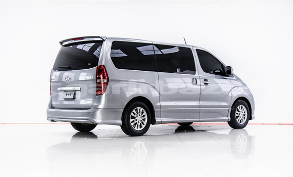 ซื้อ รถมือสอง Hyundai H1 สีน้ำตาล รถยนต์ ใน %{เมือง} ใน กรุงเทพมหานคร ซื้อ รถมือสอง Hyundai H1 สีน้ำตาล รถยนต์ ใน %{เมือง} ใน กรุงเทพมหานคร