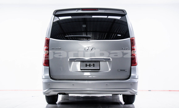 ซื้อ รถมือสอง Hyundai H1 สีน้ำตาล รถยนต์ ใน %{เมือง} ใน กรุงเทพมหานคร ซื้อ รถมือสอง Hyundai H1 สีน้ำตาล รถยนต์ ใน %{เมือง} ใน กรุงเทพมหานคร
