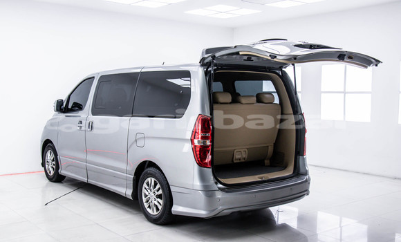 ซื้อ รถมือสอง Hyundai H1 สีน้ำตาล รถยนต์ ใน %{เมือง} ใน กรุงเทพมหานคร ซื้อ รถมือสอง Hyundai H1 สีน้ำตาล รถยนต์ ใน %{เมือง} ใน กรุงเทพมหานคร