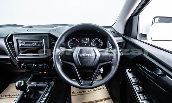 Buy Used Isuzu D-Max White Car in Bangkok in Bangkok Buy Used Isuzu D-Max White Car in Bangkok in Bangkok