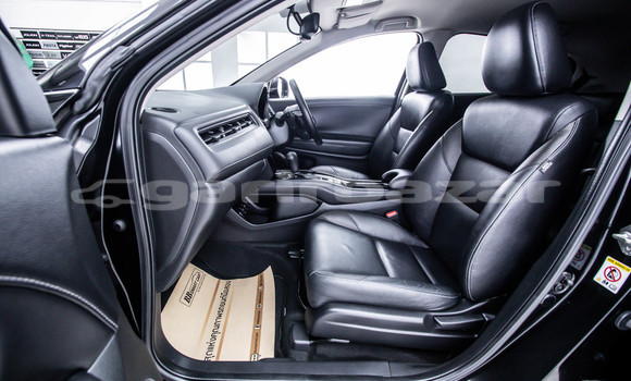 ซื้อ รถมือสอง Honda HR-V สีดำ รถยนต์ ใน %{เมือง} ใน กรุงเทพมหานคร ซื้อ รถมือสอง Honda HR-V สีดำ รถยนต์ ใน %{เมือง} ใน กรุงเทพมหานคร