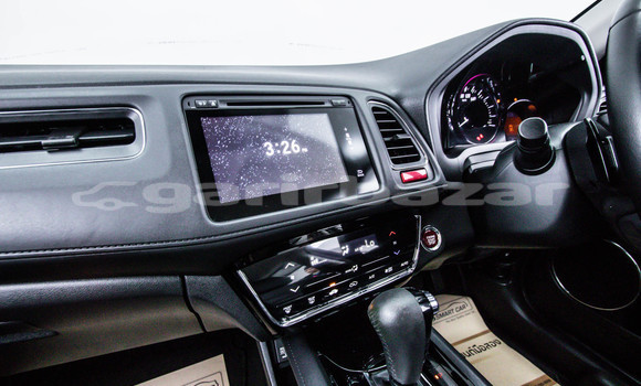 ซื้อ รถมือสอง Honda HR-V สีดำ รถยนต์ ใน %{เมือง} ใน กรุงเทพมหานคร ซื้อ รถมือสอง Honda HR-V สีดำ รถยนต์ ใน %{เมือง} ใน กรุงเทพมหานคร