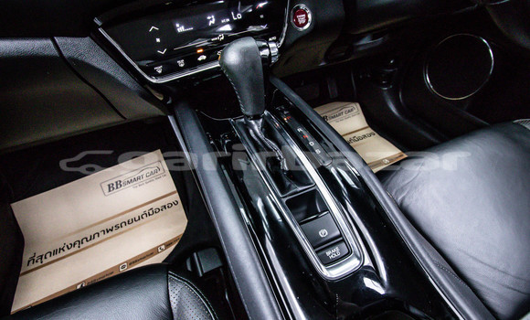 ซื้อ รถมือสอง Honda HR-V สีดำ รถยนต์ ใน %{เมือง} ใน กรุงเทพมหานคร ซื้อ รถมือสอง Honda HR-V สีดำ รถยนต์ ใน %{เมือง} ใน กรุงเทพมหานคร