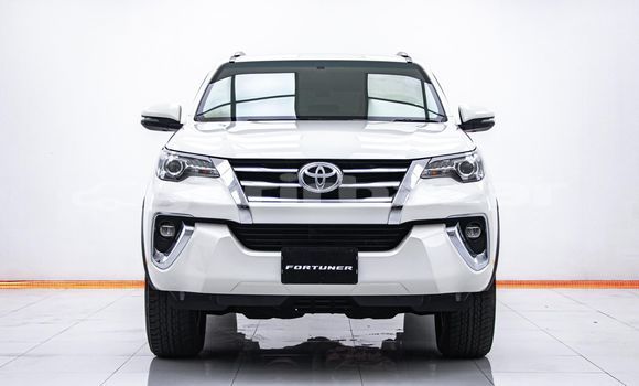 ซื้อ รถมือสอง Toyota Fortuner ขาว รถยนต์ ใน %{เมือง} ใน กรุงเทพมหานคร ซื้อ รถมือสอง Toyota Fortuner ขาว รถยนต์ ใน %{เมือง} ใน กรุงเทพมหานคร