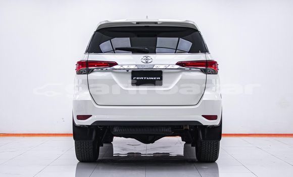 ซื้อ รถมือสอง Toyota Fortuner ขาว รถยนต์ ใน %{เมือง} ใน กรุงเทพมหานคร ซื้อ รถมือสอง Toyota Fortuner ขาว รถยนต์ ใน %{เมือง} ใน กรุงเทพมหานคร