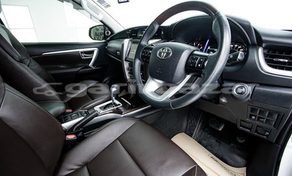 ซื้อ รถมือสอง Toyota Fortuner ขาว รถยนต์ ใน %{เมือง} ใน กรุงเทพมหานคร ซื้อ รถมือสอง Toyota Fortuner ขาว รถยนต์ ใน %{เมือง} ใน กรุงเทพมหานคร