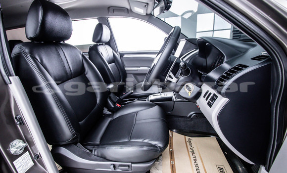 Buy Used Mitsubishi Pajero Sport Brown Car in Bangkok in Bangkok Buy Used Mitsubishi Pajero Sport Brown Car in Bangkok in Bangkok