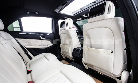 ซื้อ รถมือสอง Mercedes-Benz E-Classe สีดำ รถยนต์ ใน %{เมือง} ใน กรุงเทพมหานคร ซื้อ รถมือสอง Mercedes-Benz E-Classe สีดำ รถยนต์ ใน %{เมือง} ใน กรุงเทพมหานคร