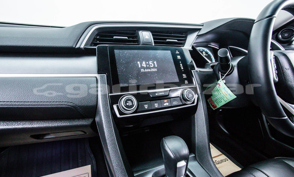 Buy Used Honda Civic White Car in Bangkok in Bangkok Buy Used Honda Civic White Car in Bangkok in Bangkok