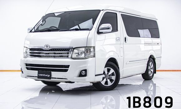 Buy Used Toyota Ventury White Car in Bangkok in Bangkok