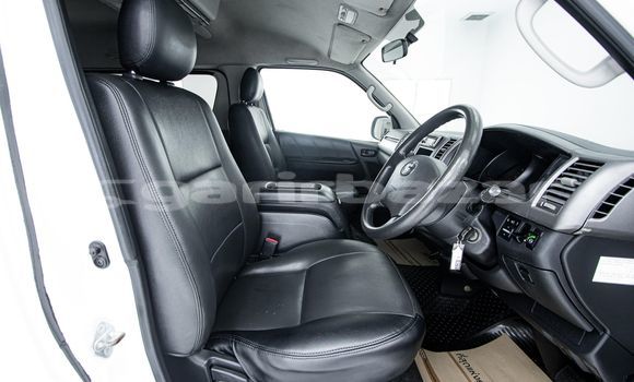 ซื้อ รถมือสอง Toyota Ventury ขาว รถยนต์ ใน %{เมือง} ใน กรุงเทพมหานคร ซื้อ รถมือสอง Toyota Ventury ขาว รถยนต์ ใน %{เมือง} ใน กรุงเทพมหานคร